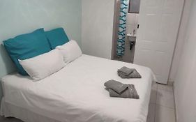 Casa Linda Guest House